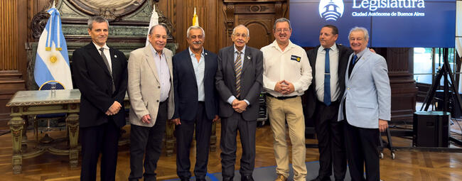 La Legislatura porteña homenajeó a "La Voz de las Colectividades" en sus 25 años